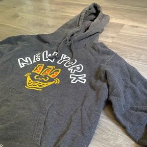 COOL NEW YORK SWEATSHIRT !!